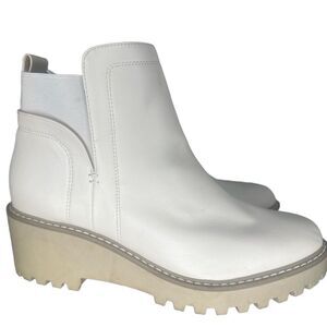 DV by Dolce Vita Platform Wedge Ankle Boots 11 Chelsea Lug Sole Cream Rielle